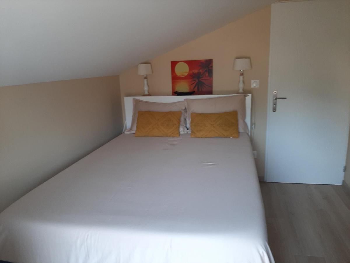 Logement Confortable Dans Residence Privee A Amplepuis Buitenkant foto