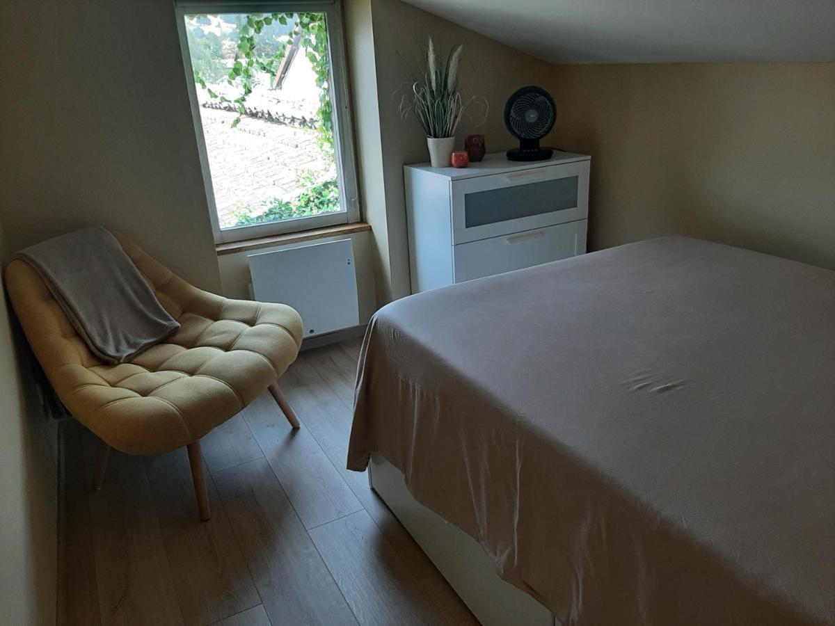 Logement Confortable Dans Residence Privee A Amplepuis Buitenkant foto