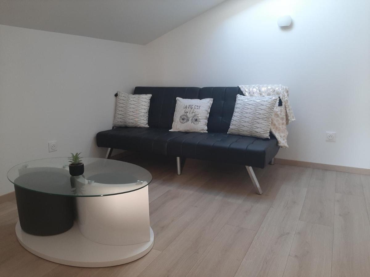 Logement Confortable Dans Residence Privee A Amplepuis Buitenkant foto