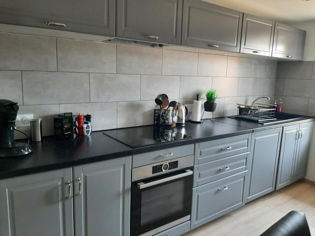 Logement Confortable Dans Residence Privee A Amplepuis Buitenkant foto