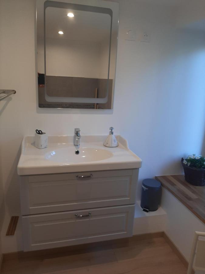 Logement Confortable Dans Residence Privee A Amplepuis Buitenkant foto